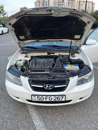 Hyundai Sonata-8