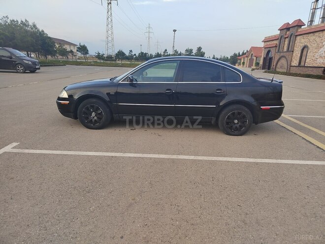 Volkswagen Passat-8
