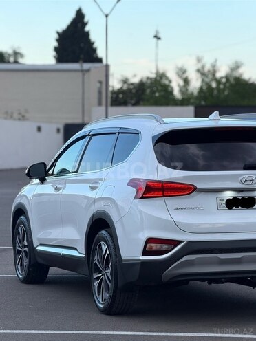 Hyundai Santa Fe-9
