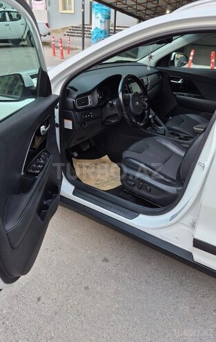 Kia Niro-11