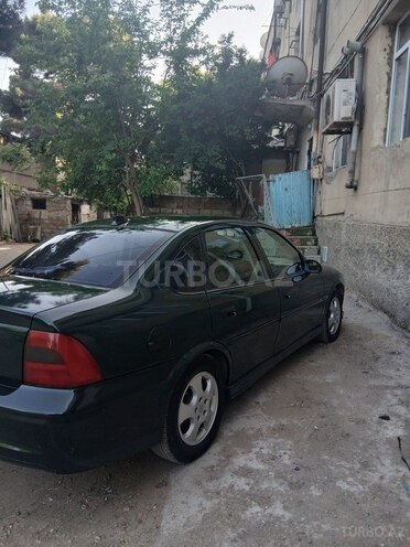 Opel Vectra-3