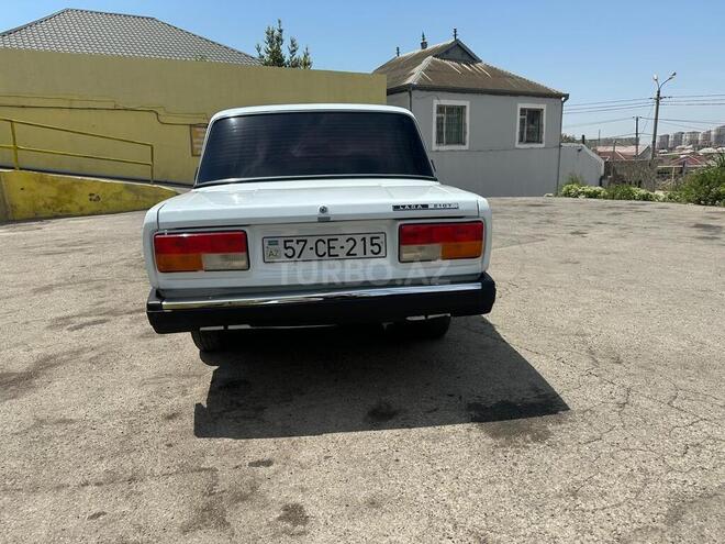 LADA (VAZ) 2107-2