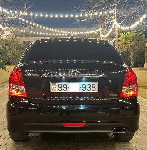 Hyundai Accent-8
