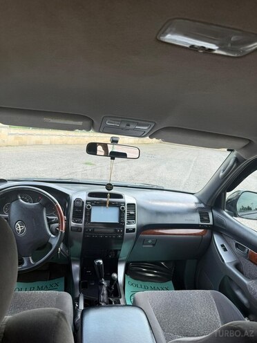 Toyota Land Cruiser Prado-6