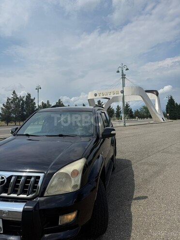 Toyota Land Cruiser Prado-5