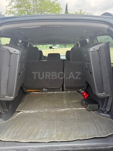 Toyota Land Cruiser Prado-8