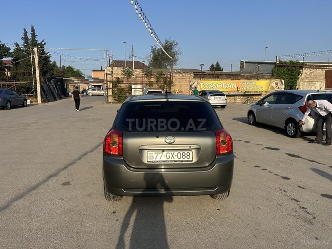 Toyota Corolla-2