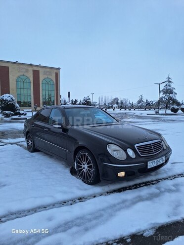 Mercedes E 240-7