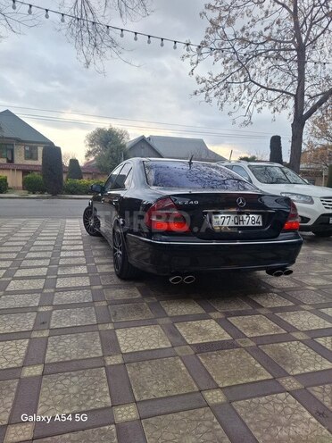 Mercedes E 240-3