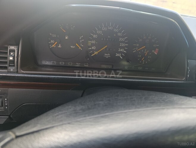 Mercedes 280 E-5
