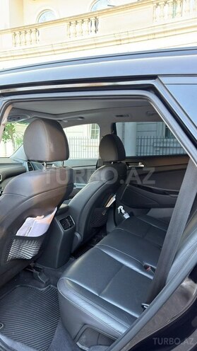 Hyundai Tucson-13