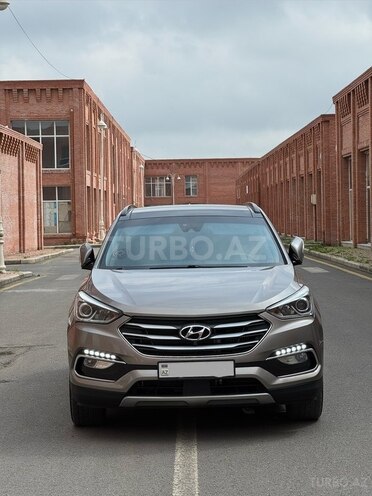 Hyundai Santa Fe-1
