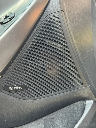 Hyundai Santa Fe-12