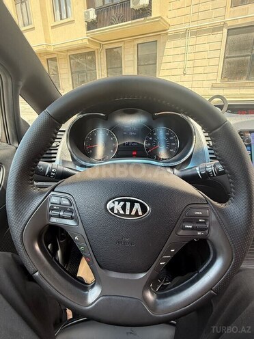 Kia Forte-10