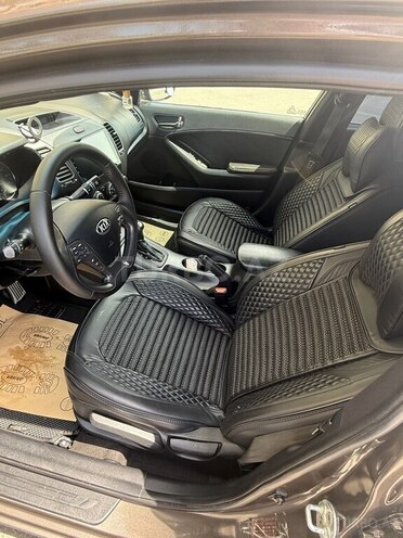 Kia Forte-12