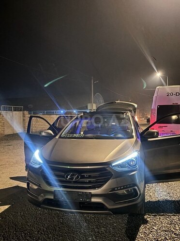 Hyundai Santa Fe-20