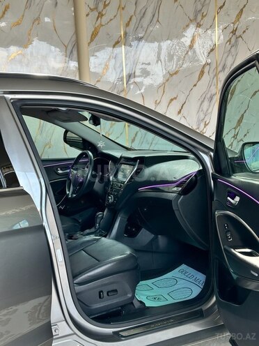 Hyundai Santa Fe-21