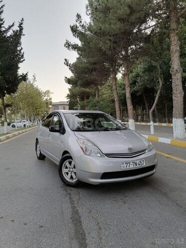 Toyota Prius-1