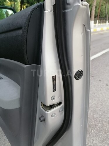 Toyota Prius-16