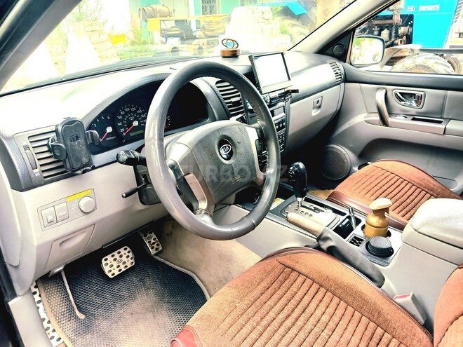 Kia Sorento-13
