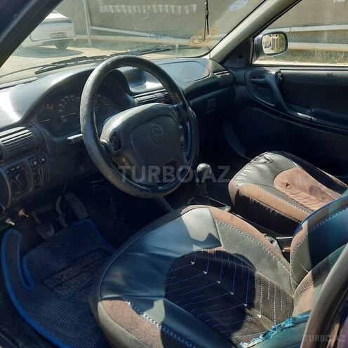 Opel Astra-8