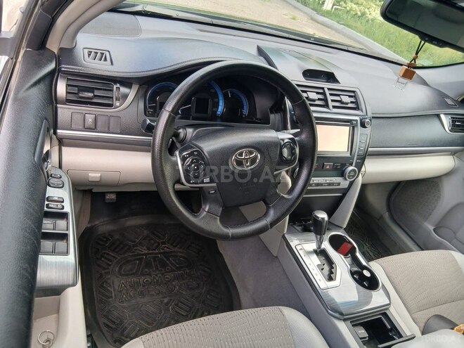 Toyota Camry-2