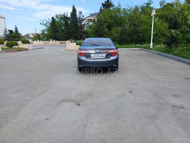 Toyota Camry-3