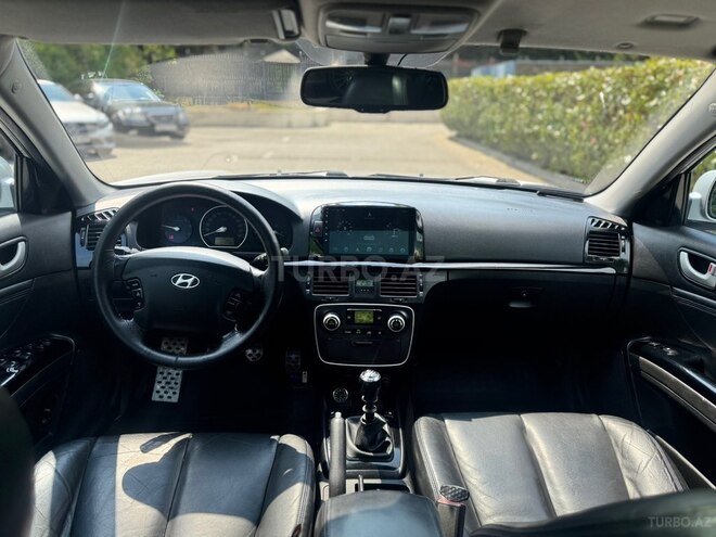 Hyundai Sonata-5