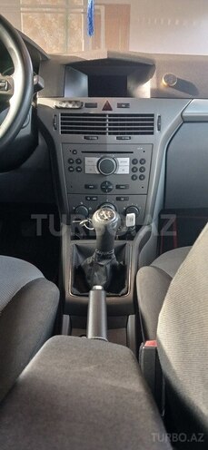 Opel Astra-7