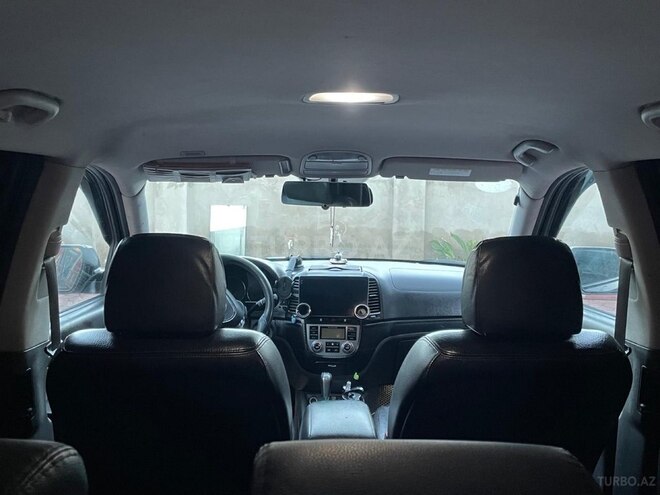 Hyundai Santa Fe-6