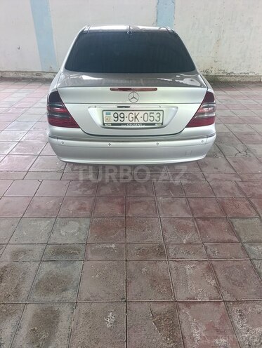 Mercedes E 220-3