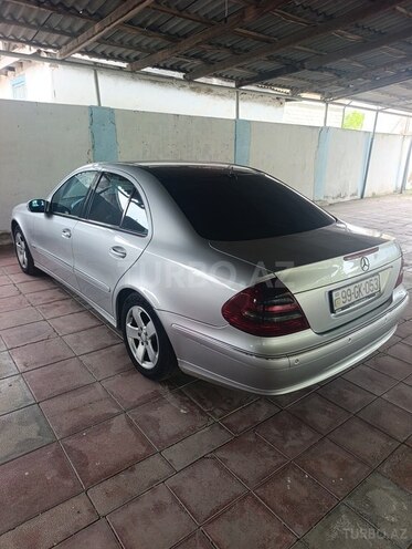 Mercedes E 220-4