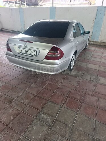 Mercedes E 220-5