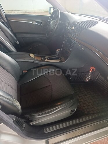 Mercedes E 220-7