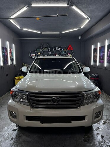 Toyota Land Cruiser-1