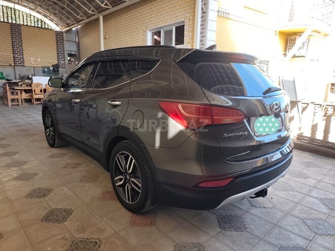 Hyundai Santa Fe-4