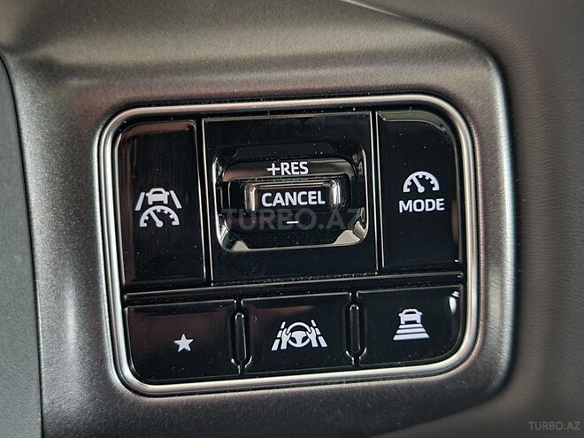 Toyota RAV4-35