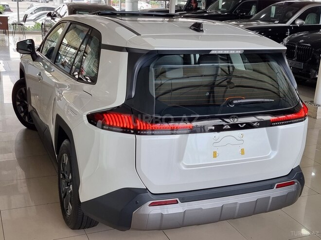 Toyota RAV4-11