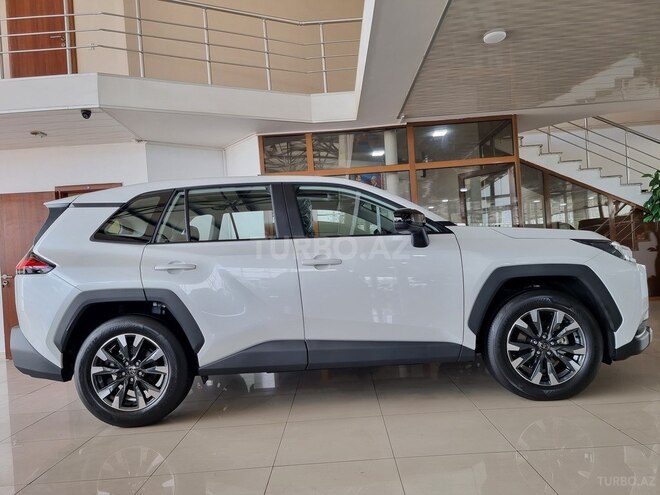 Toyota RAV4-6