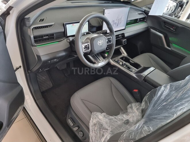 Toyota RAV4-17