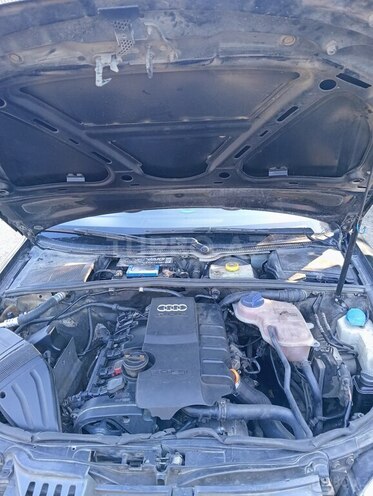 Audi A4-6