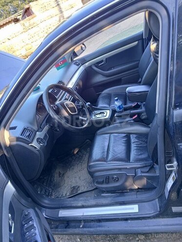 Audi A4-8