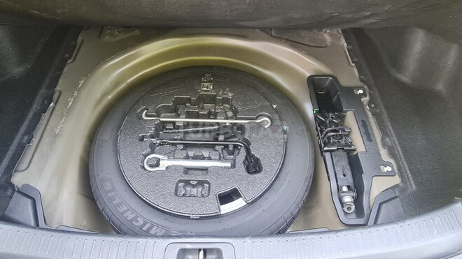 Toyota Corolla-16