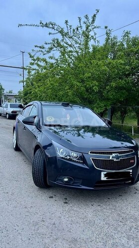 Chevrolet Cruze-12