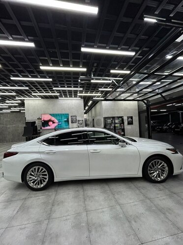 Lexus ES 250-4