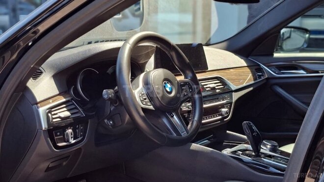 BMW 530-16
