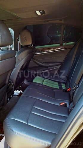 BMW 530-21