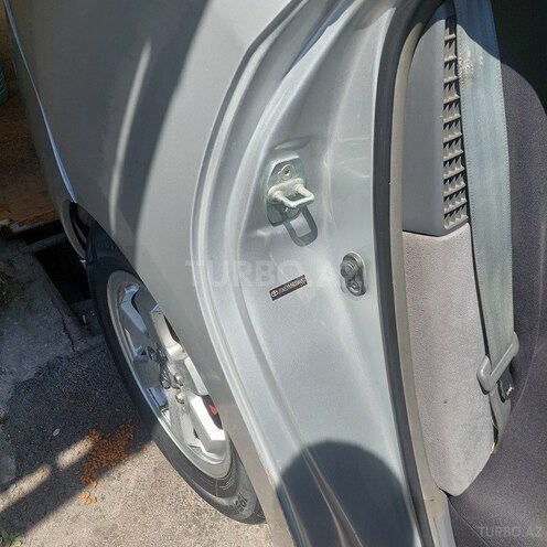 Toyota Prius-19