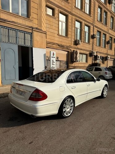 Mercedes E 280-6