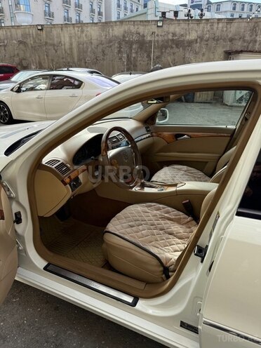 Mercedes E 280-8
